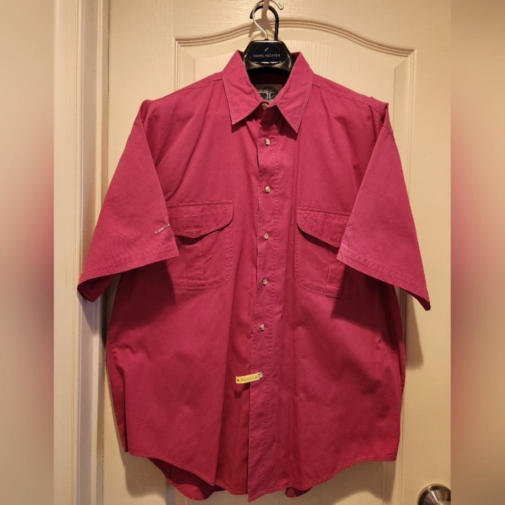 Mens, Dockers, short sleeves button down shirt.